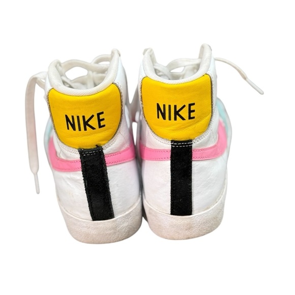 Nike Blazer Mid ‘77 Limited Edition Color. White, Pink, Blue, Yellow Siz… - Picture 2 of 5